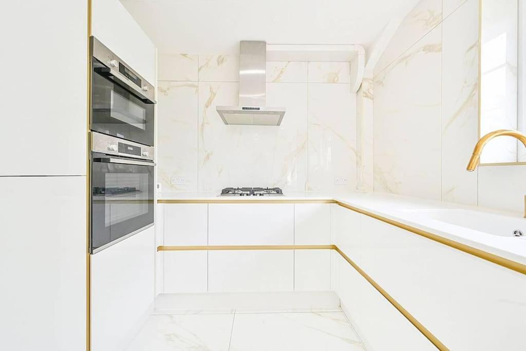 Premium Private Apartment Minutes To Central London Eksteriør billede
